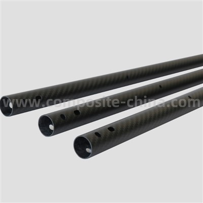 Tub de fibra de carboni